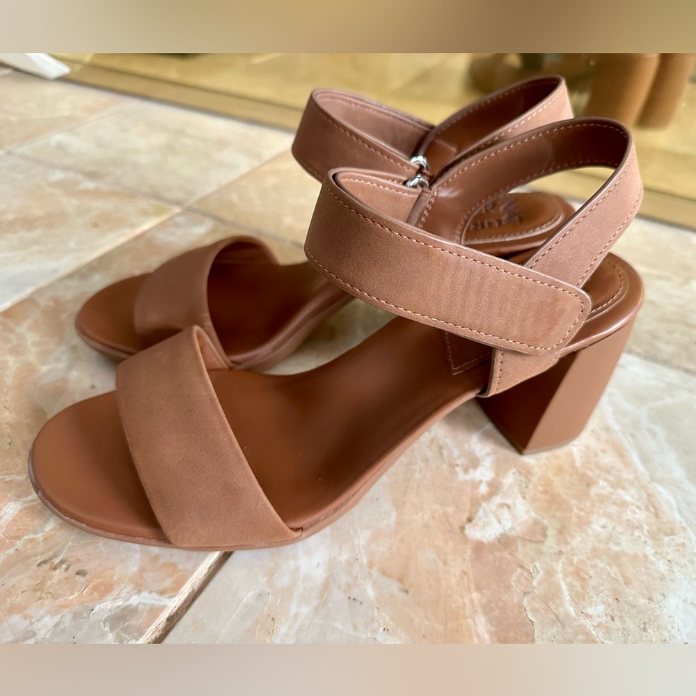 Naturalizer Gen N Trace Sandal 8.5